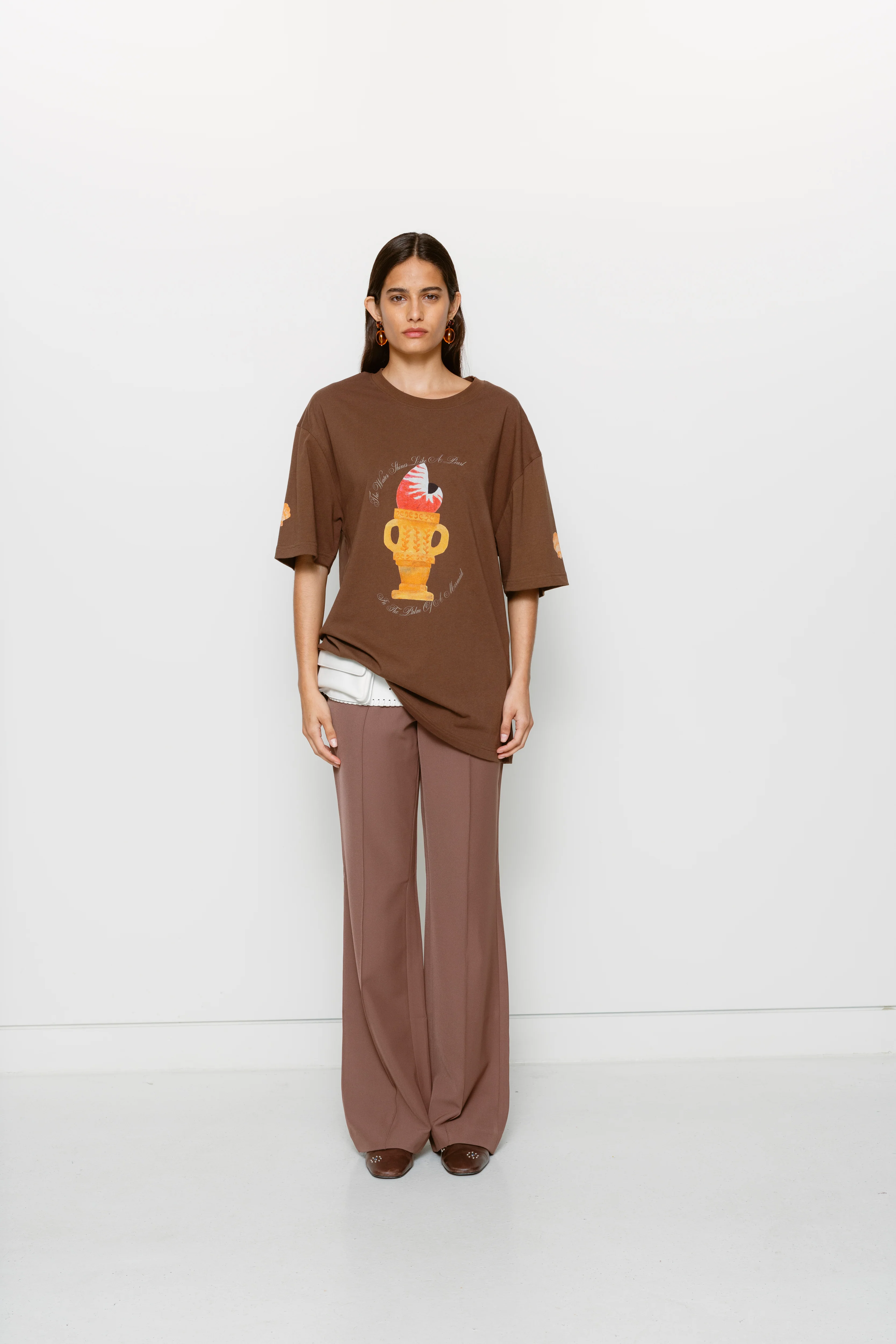 Relaxed Camiseta T-shirt - Chocolate - Image 3